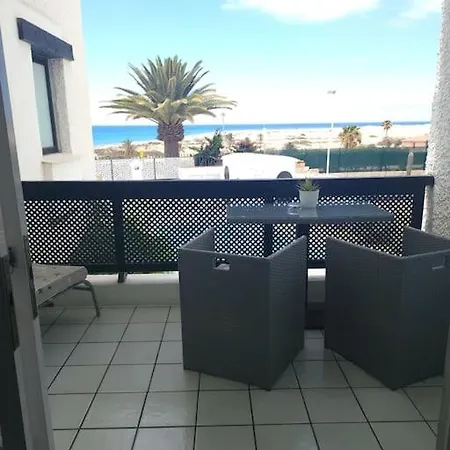Lovers From In Sunny Gran Canaria Playa del Inglés